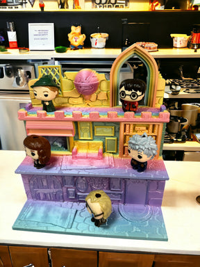 Exclusives Harry Potter Funko Pop Regal in verschiedenen Farben