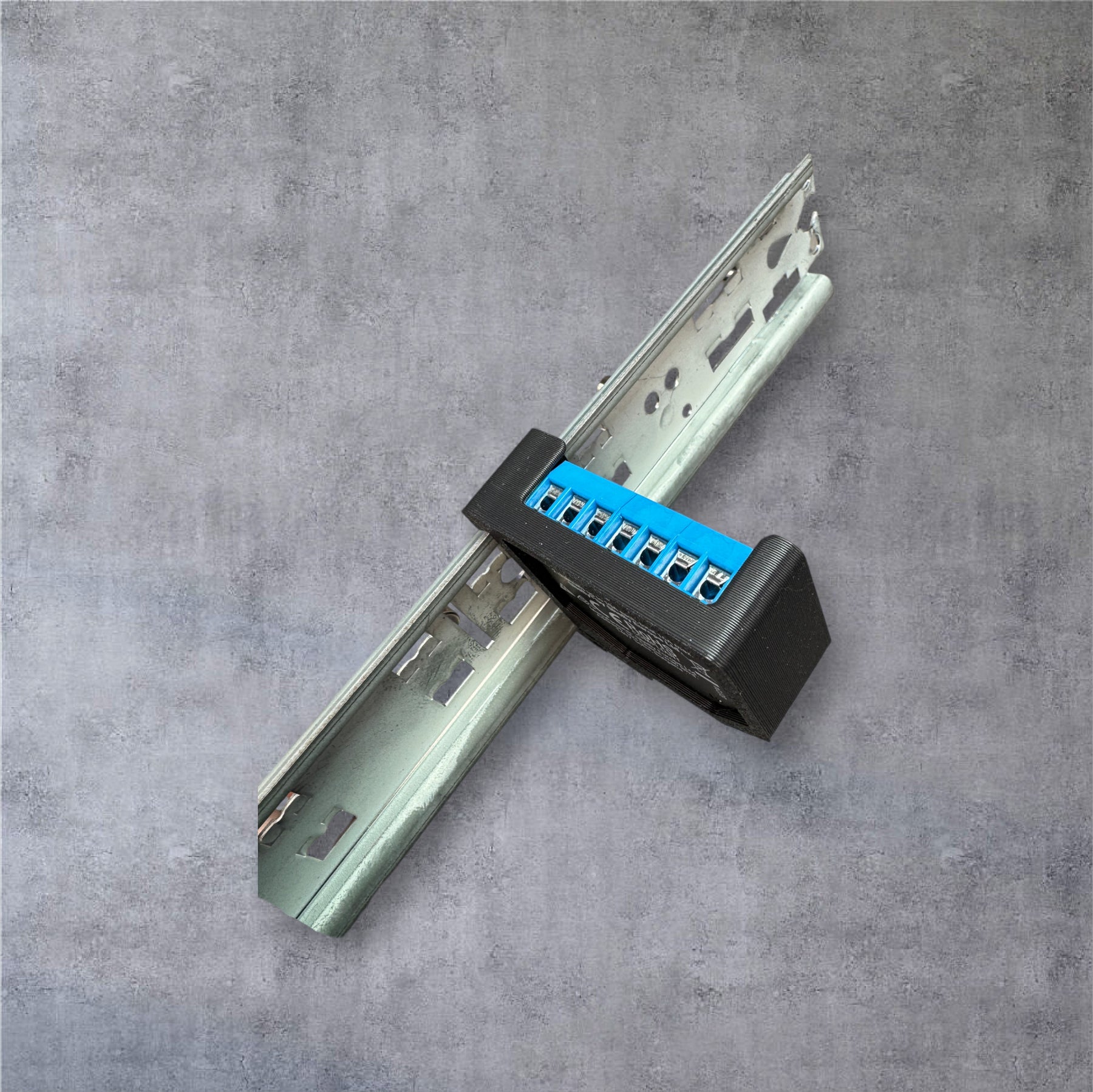 Shelly Plus 2PM DIN Rail Hutschienenhalter für eine 35 mm DIN Hutschiene